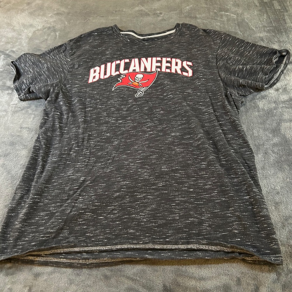 NFL Tampa Bay Buccaneers Tom Brady T-Shirt Heather Gray/Black Mens Large
